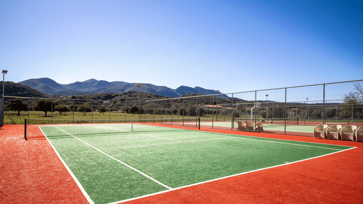 Almyros Beach Resort & Spa